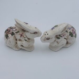 VTG Easter Bunny Rabbits Floral Flowers Salt & Pepper Shakers 1970s by HH Japan